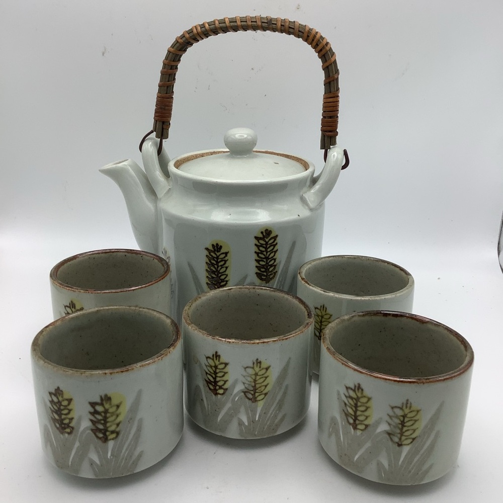Hand Crafted Otagiri Japan Ceramic Tea Set with Woven Handle